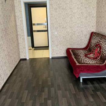 Сдается 1-комнатная квартира, 42 м²