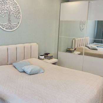 Продается Многокомнатная квартира, 178 м²