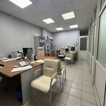 Сдается Нежилое помещение, 102 м²