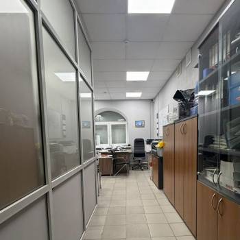 Сдается Нежилое помещение, 102 м²