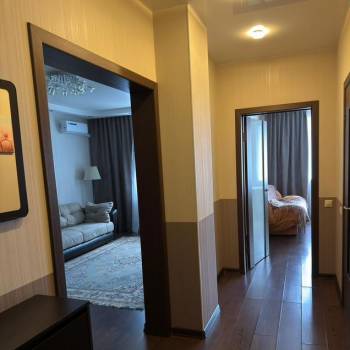 Сдается 1-комнатная квартира, 52 м²
