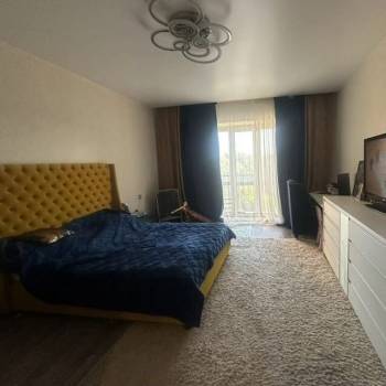 Продается 1-комнатная квартира, 54,6 м²