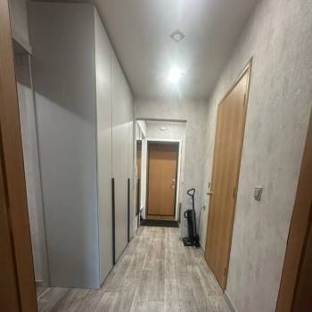 Продается 1-комнатная квартира, 54,6 м²