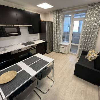 Сдается 1-комнатная квартира, 40 м²