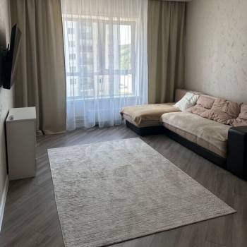 Сдается 1-комнатная квартира, 43 м²