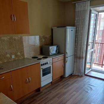 Сдается 1-комнатная квартира, 42 м²