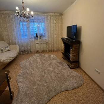 Сдается 2-х комнатная квартира, 65 м²