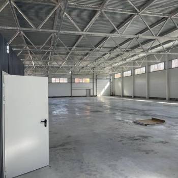 Продается Нежилое помещение, 1200 м²