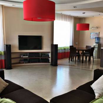 Продается Многокомнатная квартира, 151,7 м²