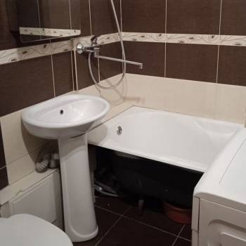 Сдается Многокомнатная квартира, 56 м²