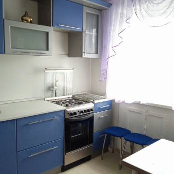 Сдается Многокомнатная квартира, 56 м²
