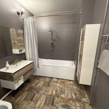 Сдается Многокомнатная квартира, 103 м²