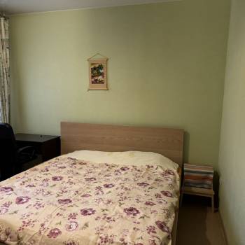 Сдается 2-х комнатная квартира, 79 м²