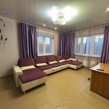 Сдается 2-х комнатная квартира, 79 м²