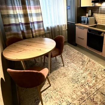 Сдается 2-х комнатная квартира, 62 м²