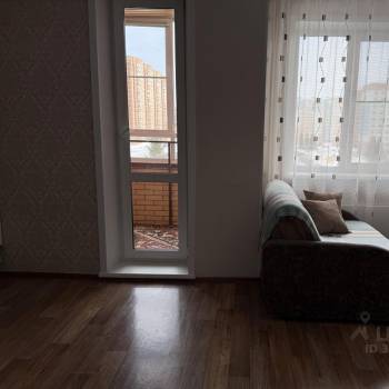 Сдается 1-комнатная квартира, 35 м²