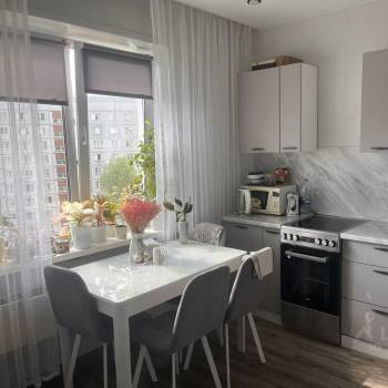 Продается 1-комнатная квартира, 38,9 м²