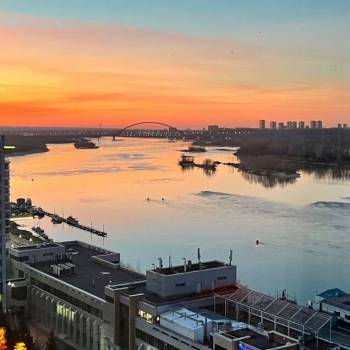 Продается Многокомнатная квартира, 160 м²