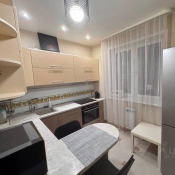 Сдается 1-комнатная квартира, 38 м²