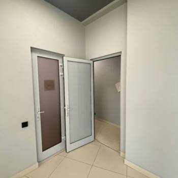 Сдается Нежилое помещение, 70 м²