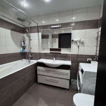 Продается 2-х комнатная квартира, 56,4 м²