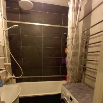 Продается Многокомнатная квартира, 70,3 м²