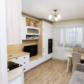 Продается Многокомнатная квартира, 73 м²