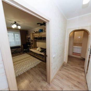 Продается Многокомнатная квартира, 73 м²