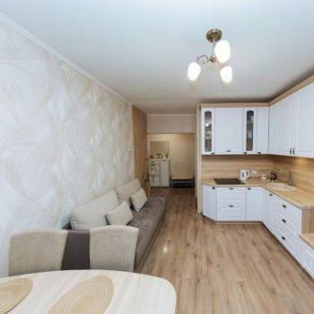 Продается Многокомнатная квартира, 73 м²