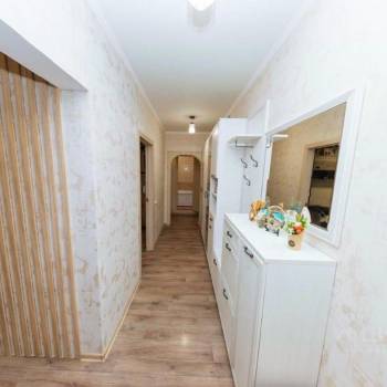 Продается Многокомнатная квартира, 73 м²