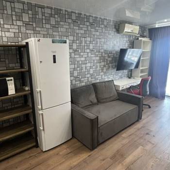Сдается 1-комнатная квартира, 37 м²