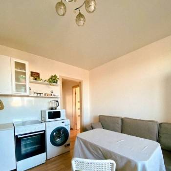Продается 1-комнатная квартира, 47,9 м²