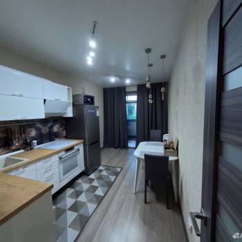 Продается 1-комнатная квартира, 42,2 м²