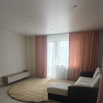 Сдается Многокомнатная квартира, 90 м²