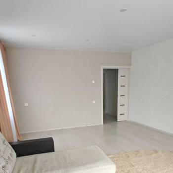 Сдается Многокомнатная квартира, 90 м²