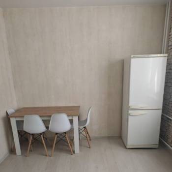 Сдается Многокомнатная квартира, 90 м²