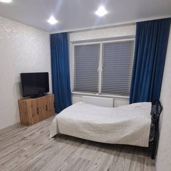 Продается 1-комнатная квартира, 36 м²