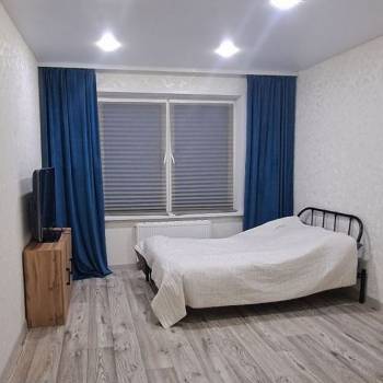 Продается 1-комнатная квартира, 36 м²