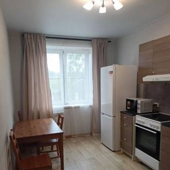 Сдается 1-комнатная квартира, 37,2 м²
