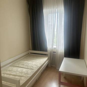 Сдается Многокомнатная квартира, 60 м²