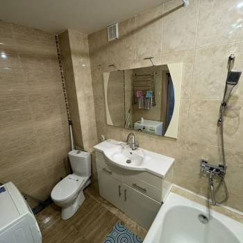 Продается 1-комнатная квартира, 40 м²
