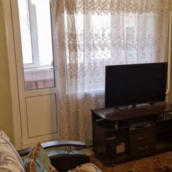 Продается Многокомнатная квартира, 70,7 м²