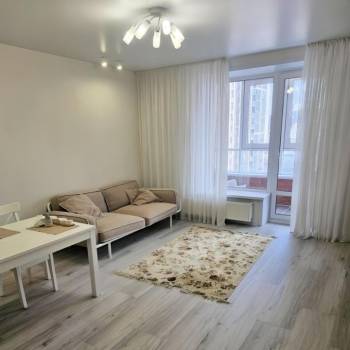 Сдается 2-х комнатная квартира, 60 м²