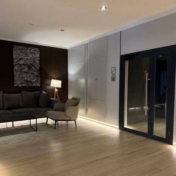 Продается Многокомнатная квартира, 80,5 м²