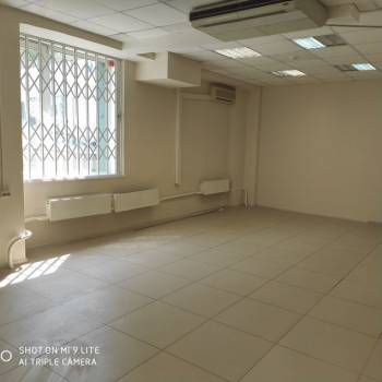 Продается Нежилое помещение, 75 м²