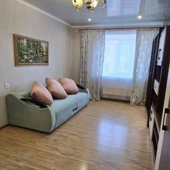 Продается 1-комнатная квартира, 46 м²