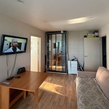 Продается Многокомнатная квартира, 60 м²