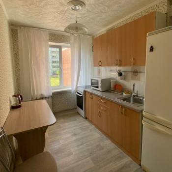 Сдается Многокомнатная квартира, 60 м²