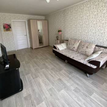 Сдается Многокомнатная квартира, 60 м²