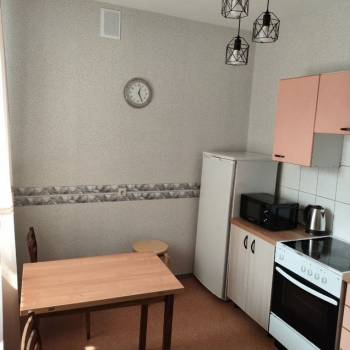 Сдается 1-комнатная квартира, 41 м²